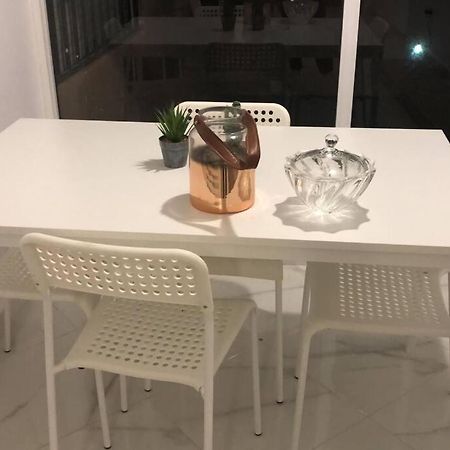 Appartement Center De Gueliz Avec Piscine Marrakesh Esterno foto